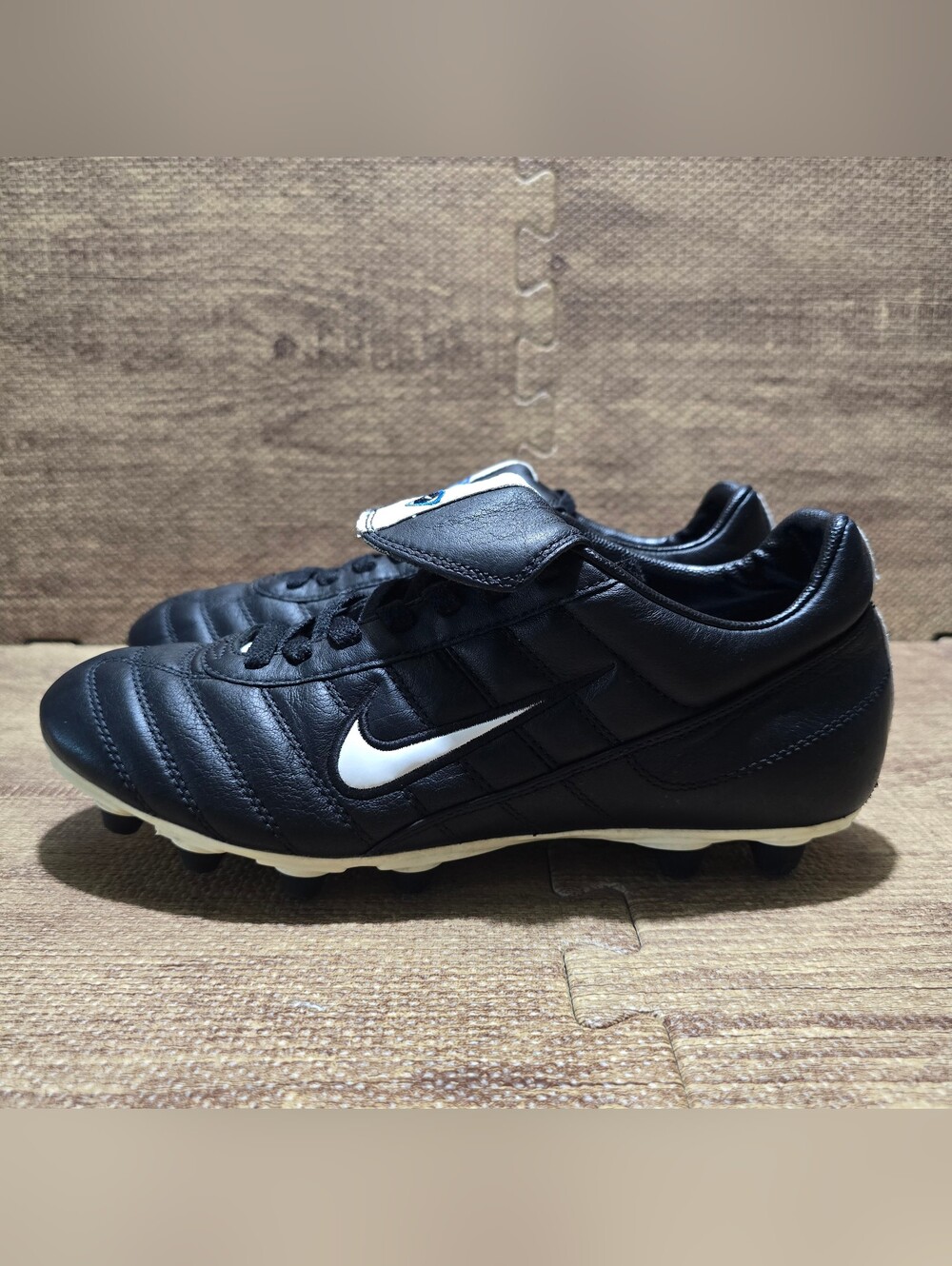 Vintage 2003 Nike Tiempo Premier FG Football Boots Black Size US 7 117415-011